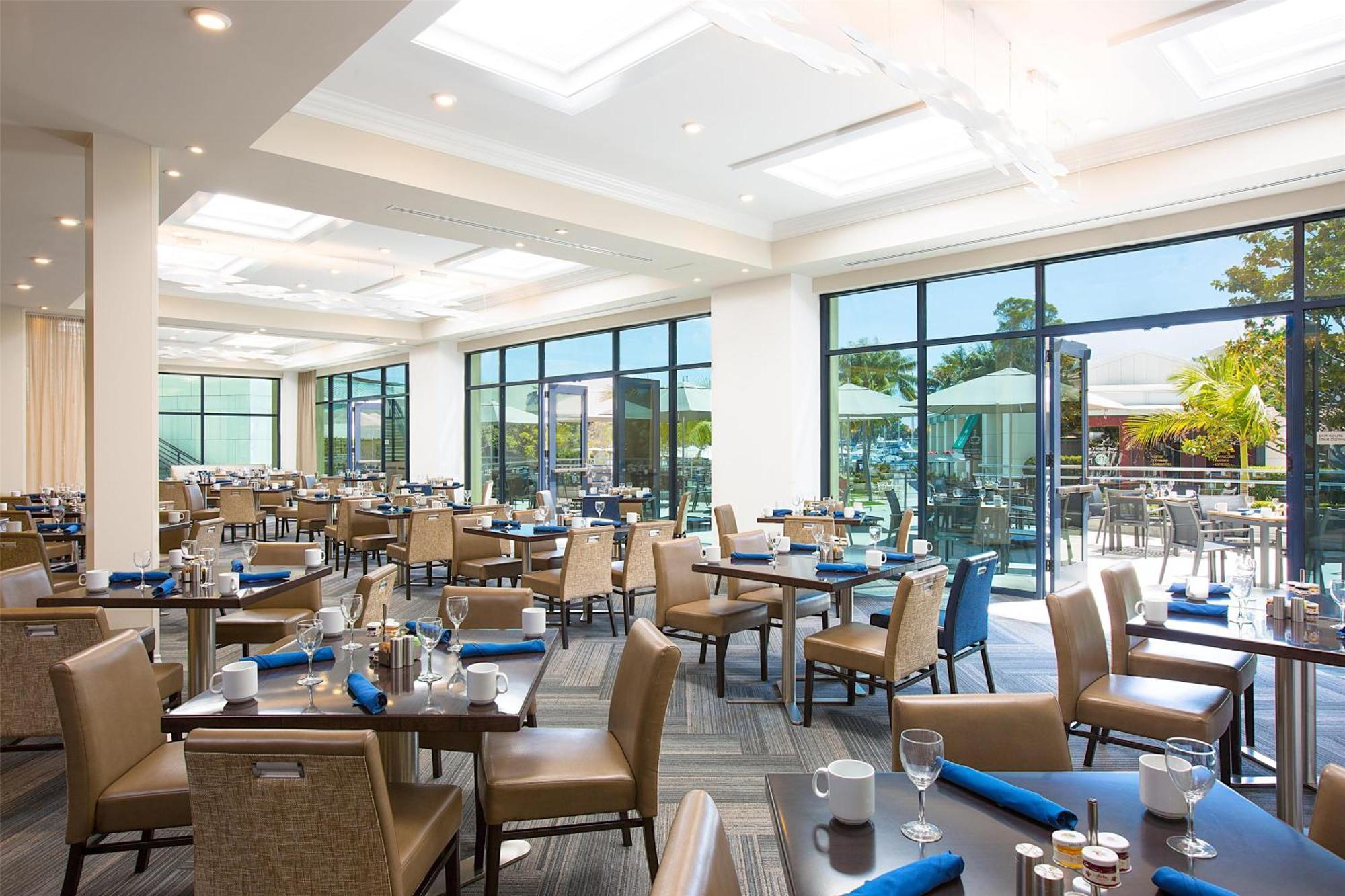Manchester Grand Hyatt Hotel 4*